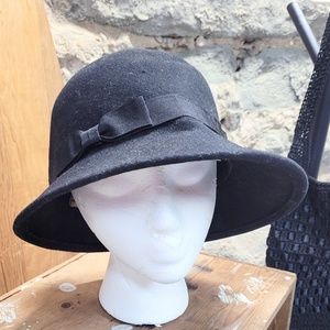 Pre-Owned Women Black Wool Croft & Barrow Cloche Hat - Vintage Style Hat